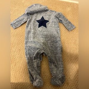 Star Outfit with Hat